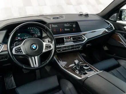 BMW X5 2021 года за 40 000 000 тг. в Алматы – фото 29