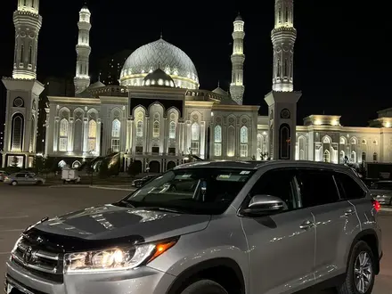 Toyota Highlander 2019 года за 20 000 000 тг. в Астана – фото 13