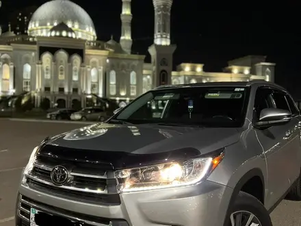 Toyota Highlander 2019 года за 20 000 000 тг. в Астана – фото 4