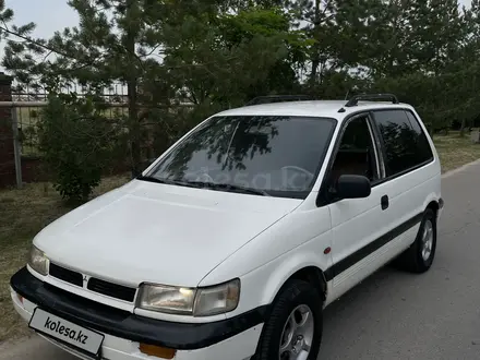 Mitsubishi Space Runner 1995 года за 1 100 000 тг. в Алматы – фото 2