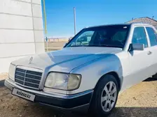 Mercedes-Benz E-Class, 1993