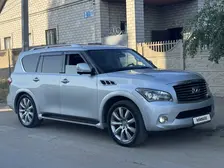 Infiniti QX56, 2012