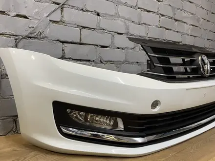 Переднее бампер на volkswagen polo 5 за 25 000 тг. в Алматы – фото 2
