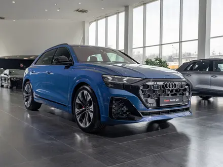 Audi Q8 55 TFSI Quattro 2026 года за 65 040 000 тг. в Алматы – фото 3