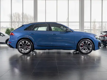 Audi Q8 55 TFSI Quattro 2026 года за 65 040 000 тг. в Алматы – фото 4