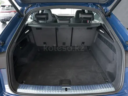 Audi Q8 55 TFSI Quattro 2026 года за 65 040 000 тг. в Алматы – фото 32