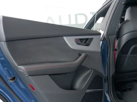 Audi Q8 55 TFSI Quattro 2026 года за 65 040 000 тг. в Алматы – фото 39