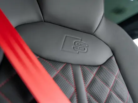 Audi Q8 55 TFSI Quattro 2026 года за 65 040 000 тг. в Алматы – фото 60