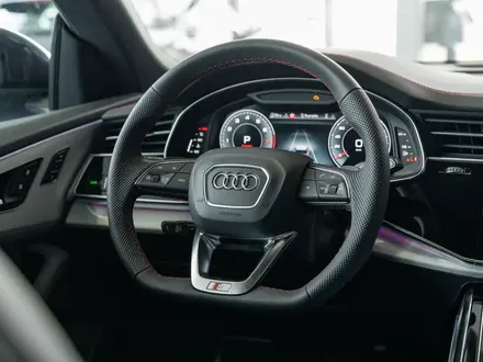 Audi Q8 55 TFSI Quattro 2026 года за 65 040 000 тг. в Алматы – фото 31