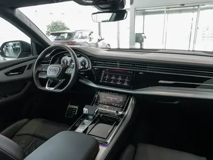 Audi Q8 55 TFSI Quattro 2026 года за 65 040 000 тг. в Алматы – фото 29
