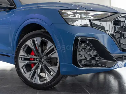 Audi Q8 55 TFSI Quattro 2026 года за 65 040 000 тг. в Алматы – фото 12