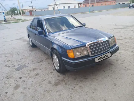 Mercedes-Benz E 260 1990 года за 1 300 000 тг. в Кызылорда – фото 3