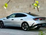 Hyundai Sonata 2025 года за 13 000 000 тг. в Кокшетау – фото 2