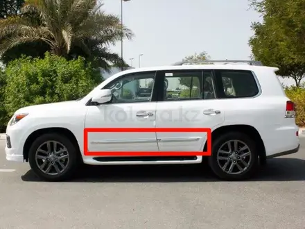 Молдинги дверей на Lexus LX570 за 45 000 тг. в Алматы