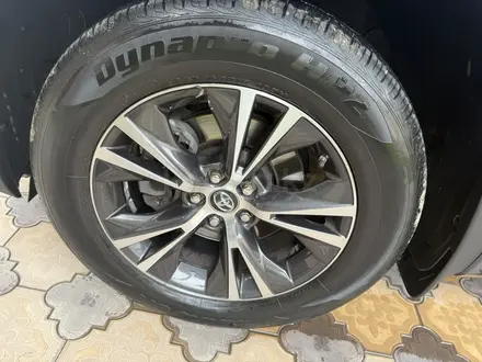 Toyota Highlander 2018 года за 16 500 000 тг. в Шымкент – фото 2