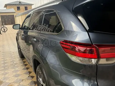 Toyota Highlander 2018 года за 16 500 000 тг. в Шымкент – фото 3
