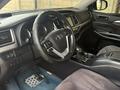 Toyota Highlander 2018 годаүшін16 500 000 тг. в Шымкент – фото 6