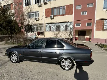 BMW 525 1993 года за 1 700 000 тг. в Туркестан – фото 2