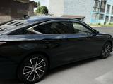 Lexus ES 250 2022 годаfor22 800 000 тг. в Алматы – фото 3