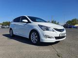 Hyundai Solaris 2014 года за 5 400 000 тг. в Атырау – фото 2