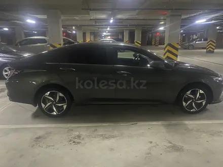 Hyundai Elantra 2023 года за 11 700 000 тг. в Астана – фото 4