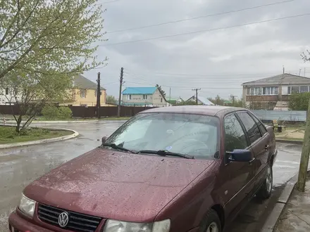 Volkswagen Passat 1996 года за 1 400 000 тг. в Уральск – фото 11