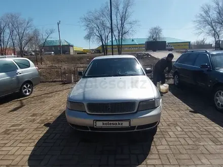 Audi A4 1995 года за 1 500 000 тг. в Уральск – фото 3