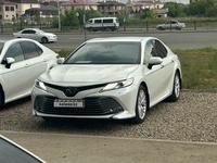 Toyota Camry 2021 года за 15 500 000 тг. в Шымкент