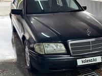 Mercedes-Benz C 220 1994 года за 2 300 000 тг. в Караганда