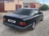 Mercedes-Benz E 200 1990 года за 650 000 тг. в Туркестан – фото 4
