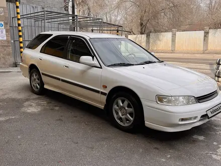 Honda Accord 1997 года за 4 000 000 тг. в Алматы – фото 2