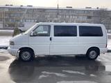 Volkswagen Caravelle 1998 годаfor2 200 000 тг. в Тараз – фото 2