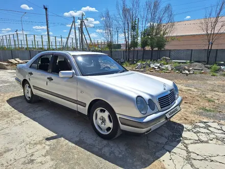 Mercedes-Benz E 230 1996 года за 2 300 000 тг. в Жанакорган – фото 12