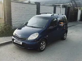 Toyota Yaris Verso, 2005