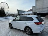 Mitsubishi Outlander 2022 годаүшін10 400 000 тг. в Астана – фото 4