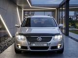 Volkswagen Passat 2010 года за 6 500 000 тг. в Шымкент