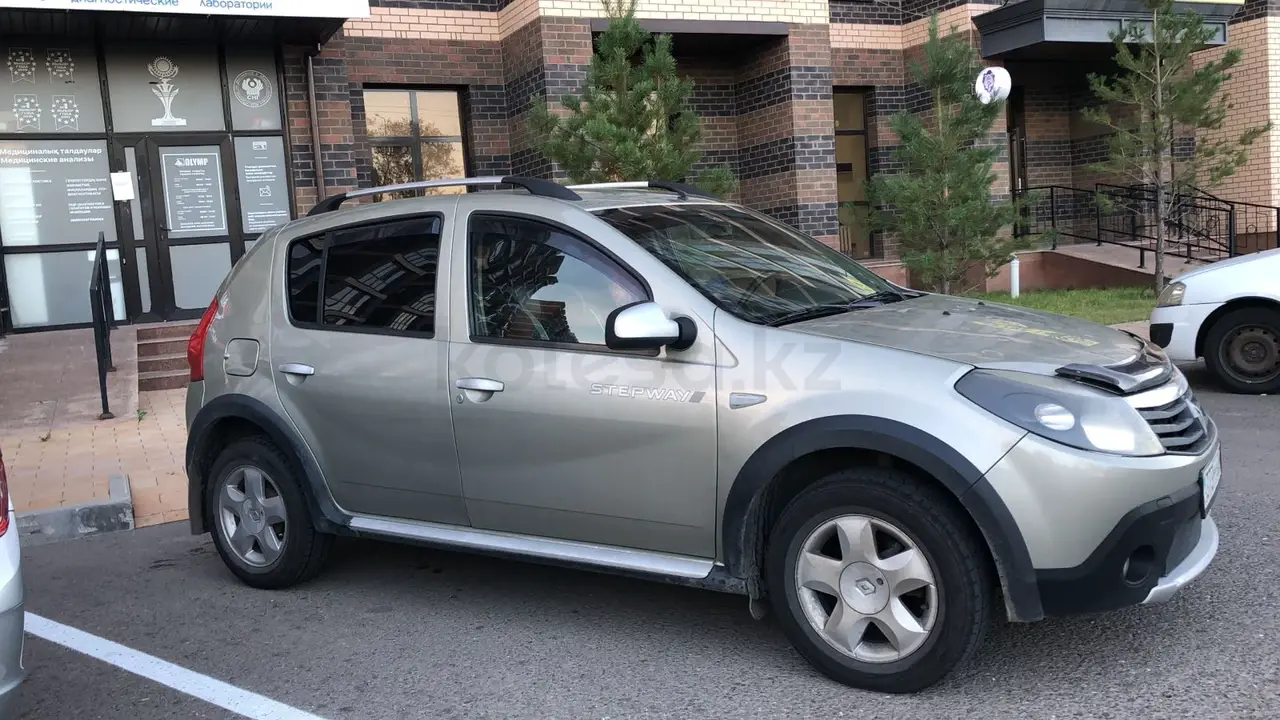 Renault Sandero Stepway, 2014