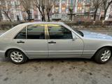 Mercedes-Benz S 300 1997 года за 4 500 000 тг. в Караганда