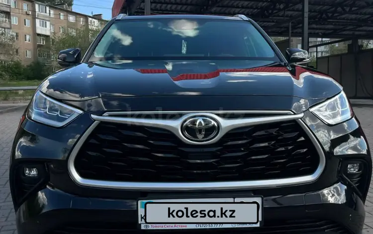 Toyota Highlander 2023 года за 26 000 000 тг. в Астана