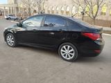 Hyundai Solaris 2014 года за 2 700 000 тг. в Уральск – фото 4