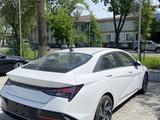 Hyundai Elantra 2023 года за 8 400 000 тг. в Алматы – фото 3