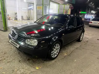 Volkswagen Golf, 2000