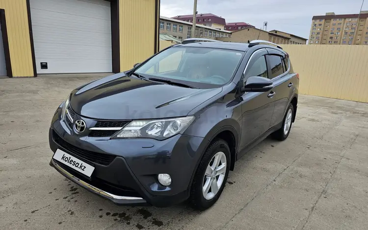 Toyota RAV4 2013 годаfor10 900 000 тг. в Атырау