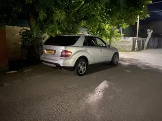 Mercedes-Benz ML 350