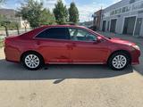 Toyota Camry 2013 года за 7 350 000 тг. в Актобе – фото 5