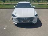 Hyundai Sonata 2022 годаfor13 450 000 тг. в Астана – фото 3