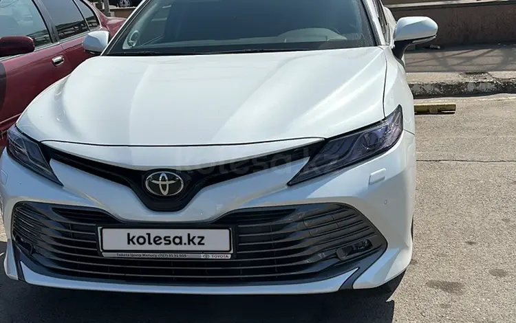 Toyota Camry 2020 года за 18 500 000 тг. в Алматы