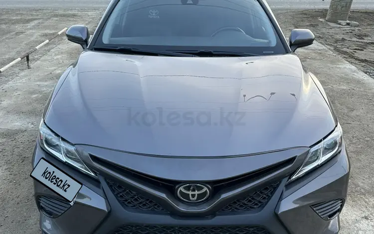 Toyota Camry 2019 года за 9 500 000 тг. в Атырау