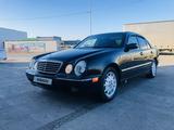 Mercedes-Benz E 320 2000 года за 4 500 000 тг. в Атырау