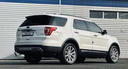 Ford Explorer 2016 года за 13 000 000 тг. в Алматы – фото 4
